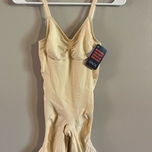 Women's Cream‎ Shapewear